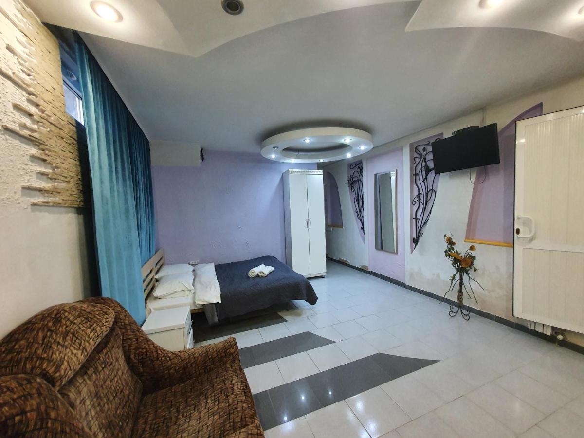 Studio Bucuresti キシナウ エクステリア 写真